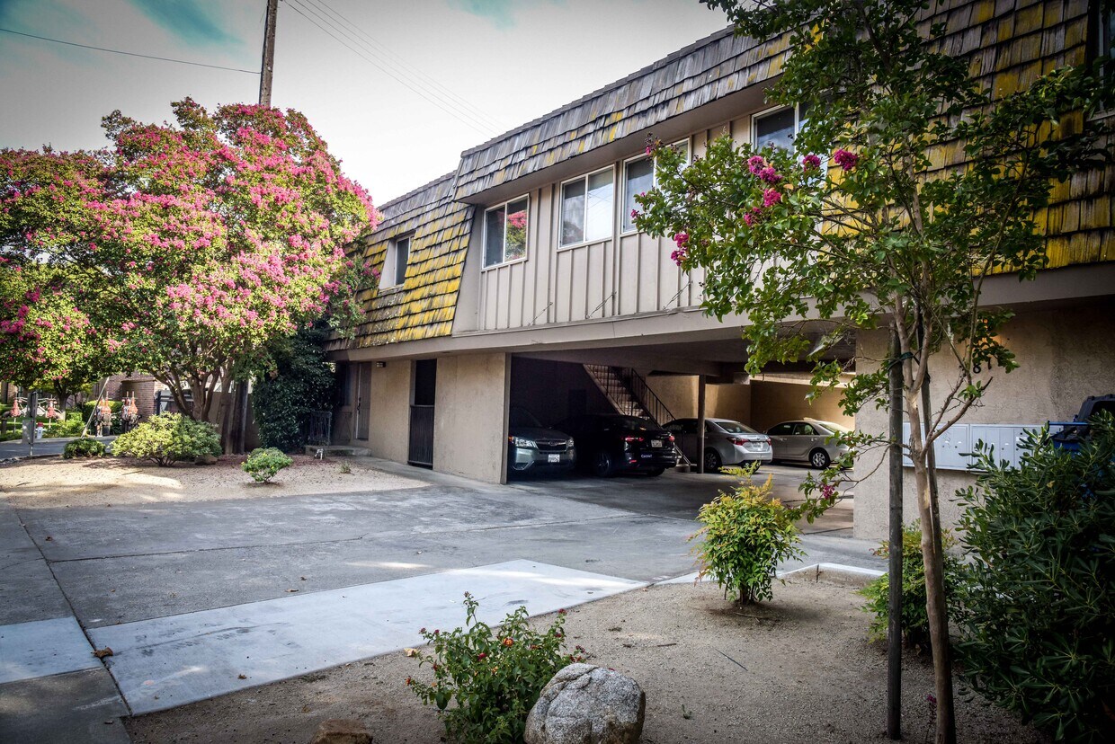 Primary Photo - 3810 H St