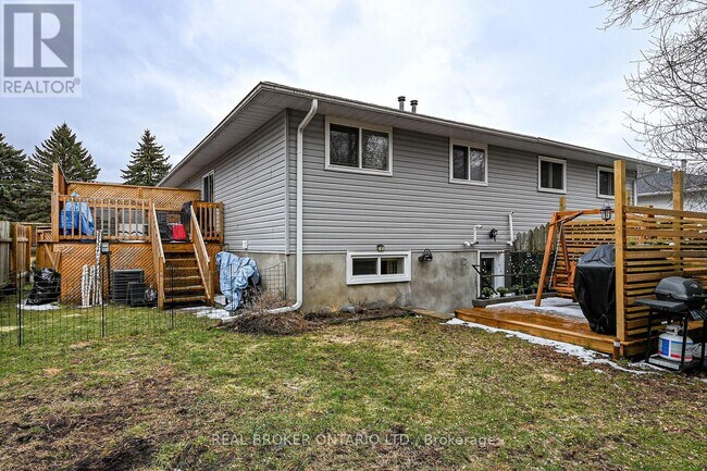 Photo du bâtiment - 840 Macodrum Dr