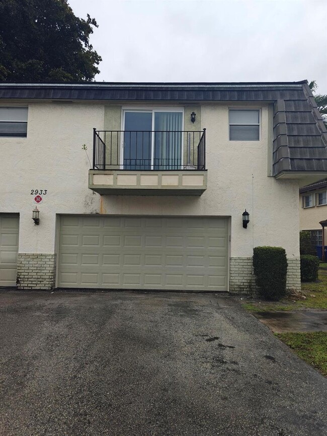 Building Photo - 2933 NW 89th Ter