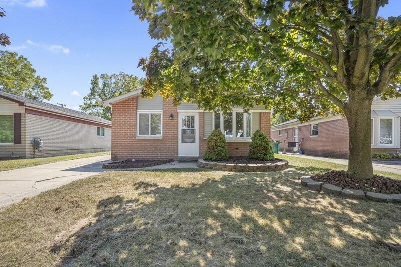 Foto principal - 23639 Liddle St