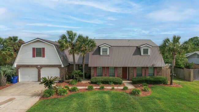 768 S Longwood - 768 S Longwood Cir