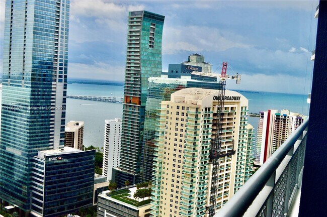 Foto del edificio - 60 SW 13th St