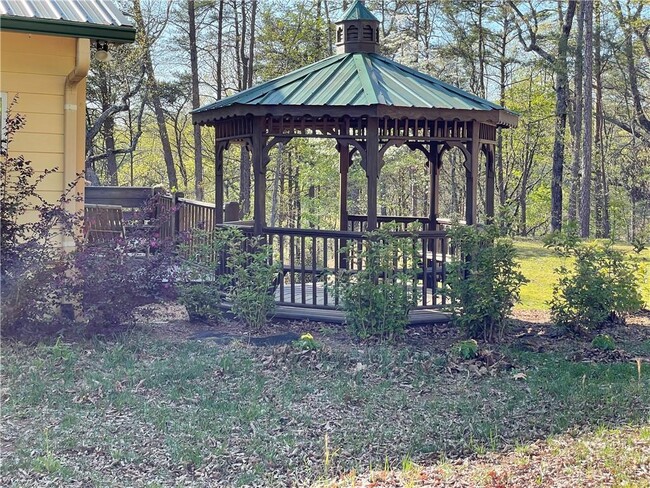 Foto del edificio - 39 Lost Pine Ln