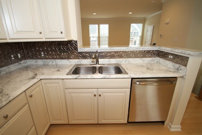 Foto del edificio - 614 Fairgate Dr