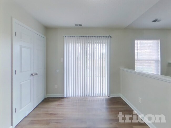 Foto del edificio - 3942 Jason Ave