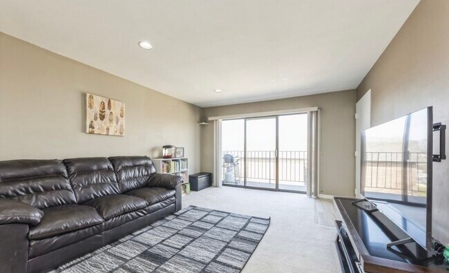 Building Photo - 101 Armstrong Dr