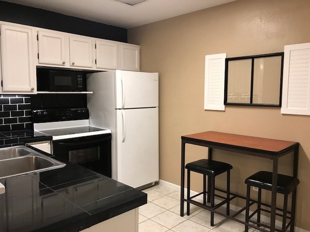 Building Photo - 1624 Aquarena Springs Dr
