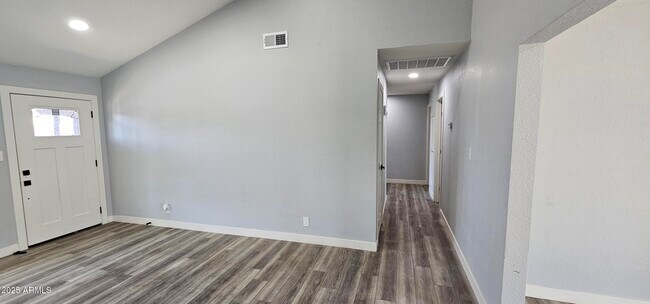 Foto del edificio - 642 W Plata Ave