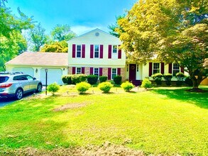 Building Photo - 6524 Farmingdale Ct