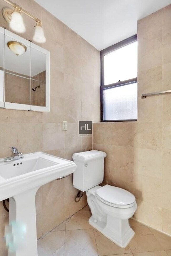 Foto del edificio - BARROW ST.