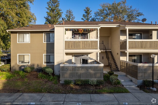 Foto del edificio - Mission Woods Condominiums