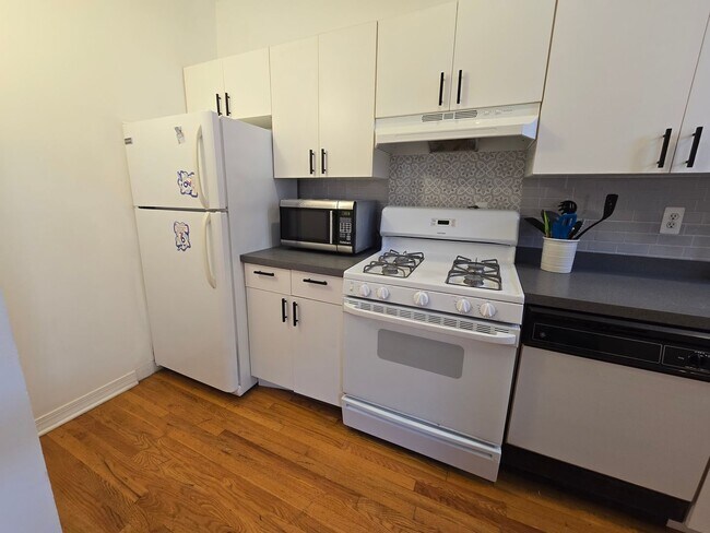 Foto del edificio - MOVE IN SPECIAL!! 1 bed 1 bath home with p...