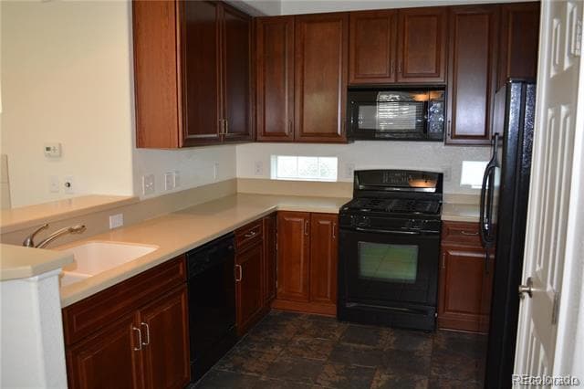 Foto del edificio - 8388 E 23rd Ave