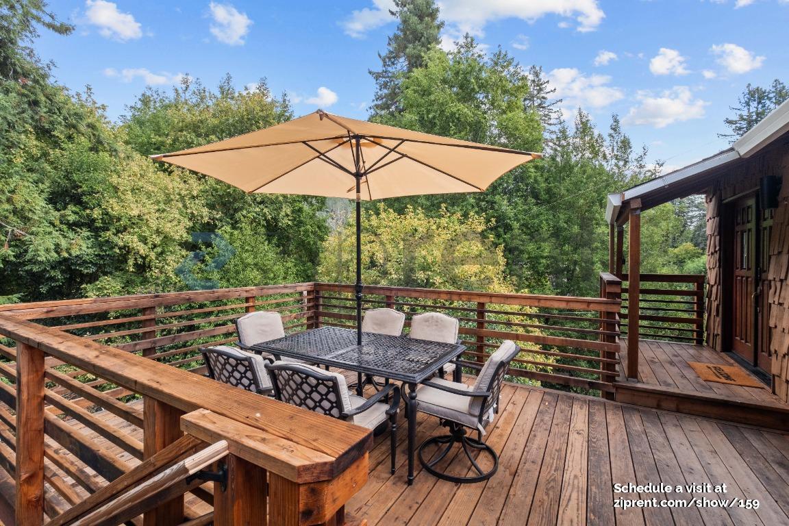 Primary Photo - 10590 River Dr