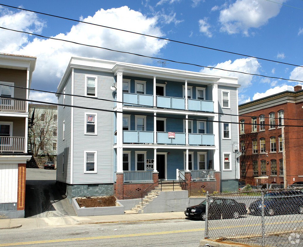 Foto principal - 628 E School St
