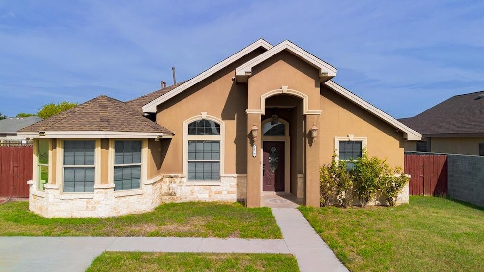 Primary Photo - 2677 Fox Cove Drive