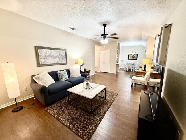 Building Photo - 1606 Bagby Ave