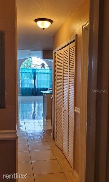 Foto del edificio - 8720 Rain Forest Pl