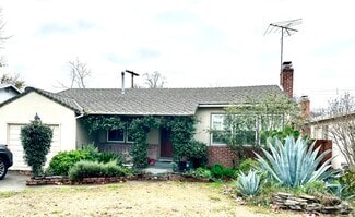 Building Photo - 5966-5911 11th Ave