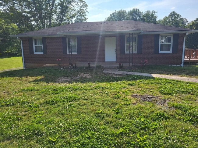 Photo - 1868 Lake Rd House