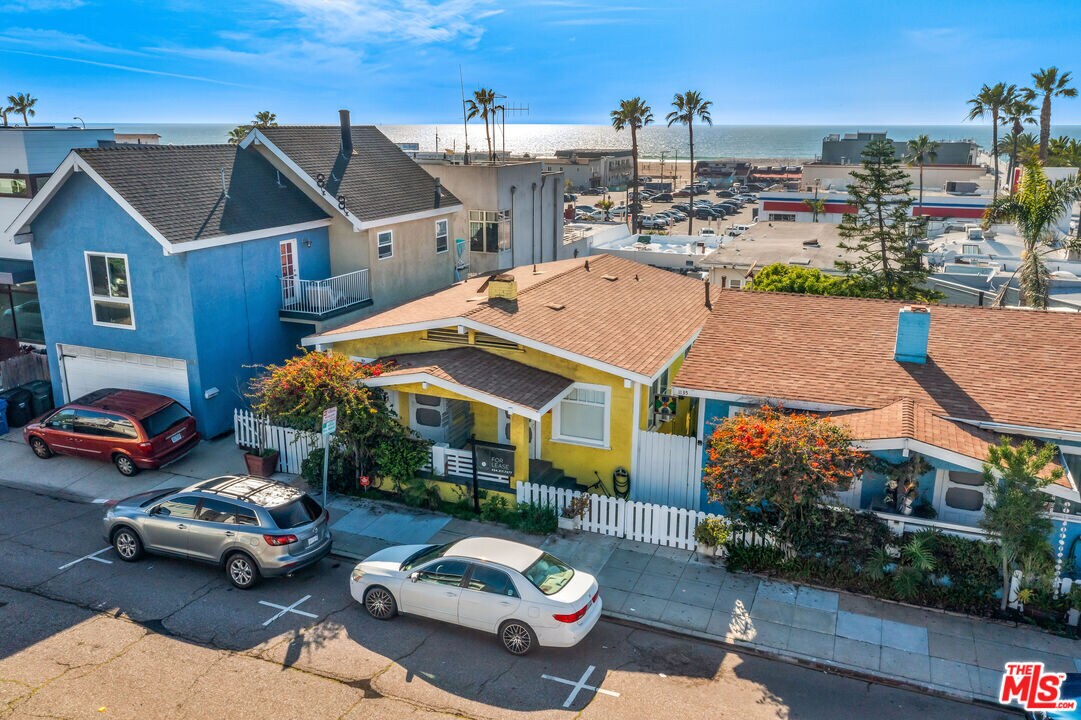 Foto principal - 1131 Manhattan Ave