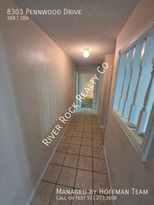 Building Photo - 8303 Pennwood Dr