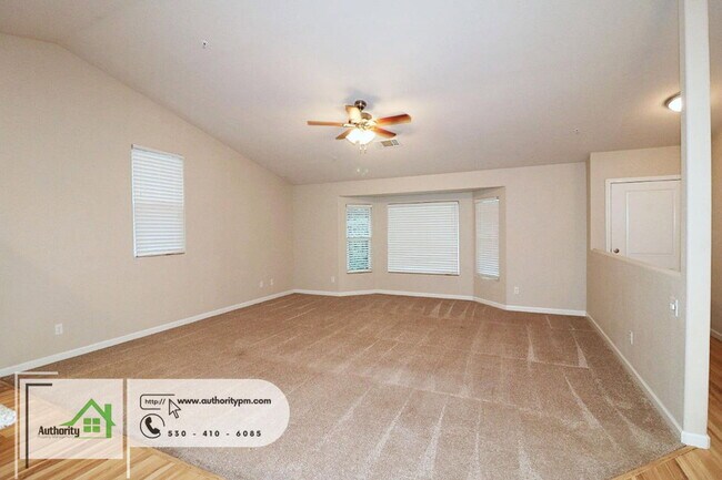 Foto del edificio - 2381 Yellow Finch Way