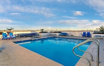 Building Photo - 150 S Las Vegas Blvd