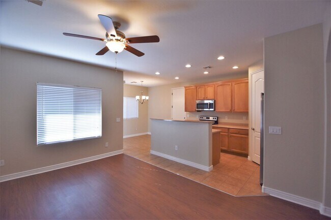 Building Photo - 254 S Aaron