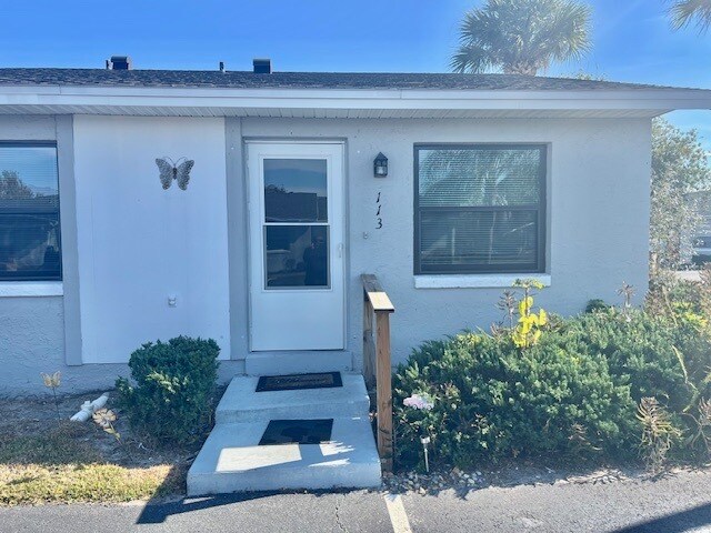 Foto del edificio - 113 Lake Villa Way