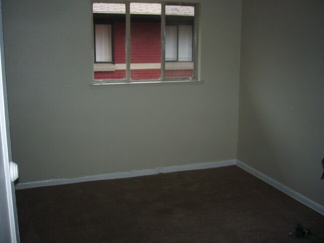 Foto del edificio - 3034 N Williams St