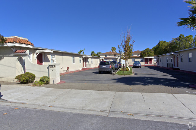 Foto del edificio - 37086 Sycamore St