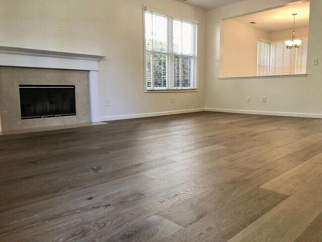 Building Photo - 4 bedroom in Menlo Park CA 94025