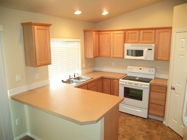 Foto del edificio - 16866 Bayou Way