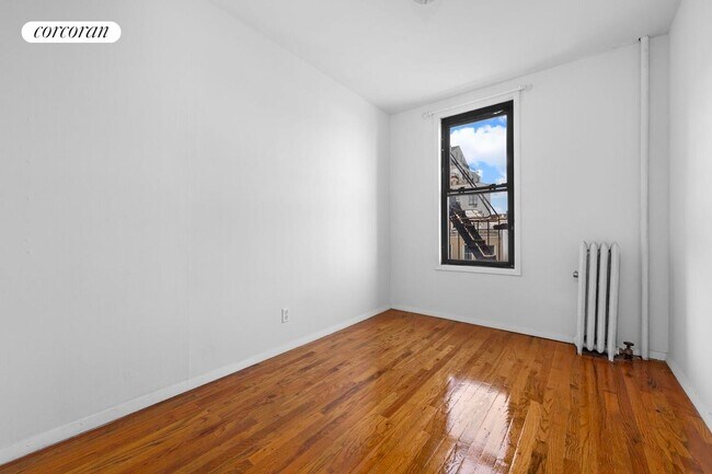 Foto del edificio - 261 14th St