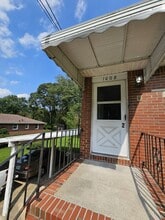 Building Photo - 1608 Hawthorne Dr