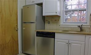 Building Photo - 49 Grandview Dr