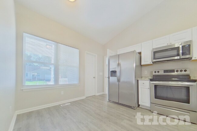 Foto del edificio - 108 Woodlands Village Dr