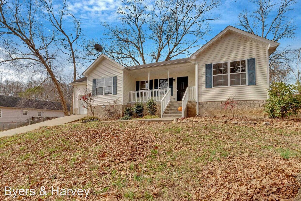 Primary Photo - 3 br, 2 bath House - 253 Jeffery Drive