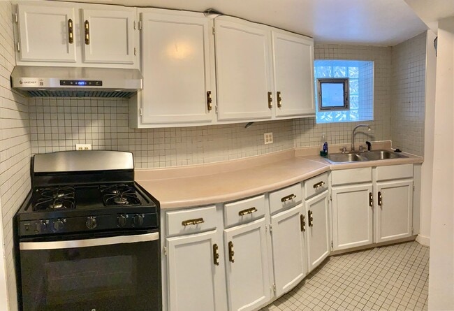 Photo - 2513 W Pershing Rd (Chicago, IL) Apartment