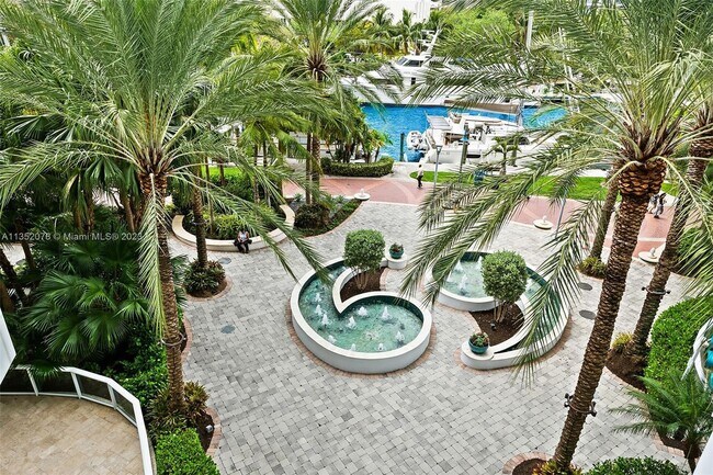 Building Photo - 333 Las Olas Way