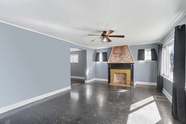 Foto del edificio - 610 Salisbury Rd