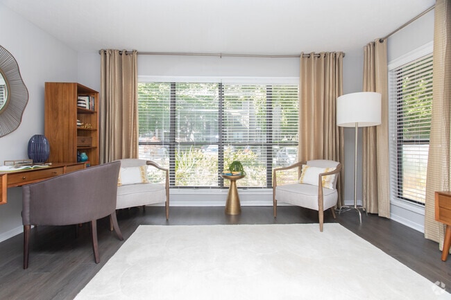 2BR, 2BA - 1210SF - Arden Vue