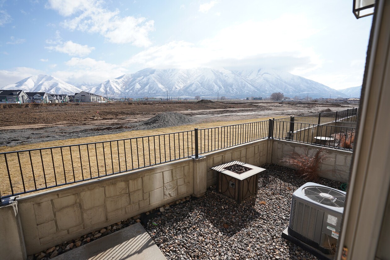 Private fenced patio - 738 N 2560 E