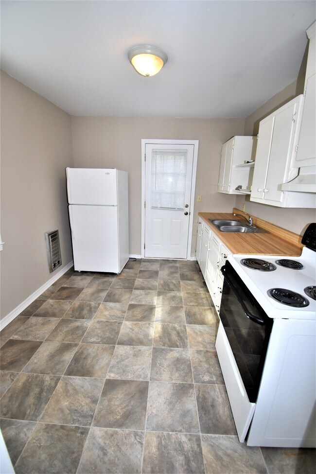 Foto del edificio - 936 Woody Hills Dr