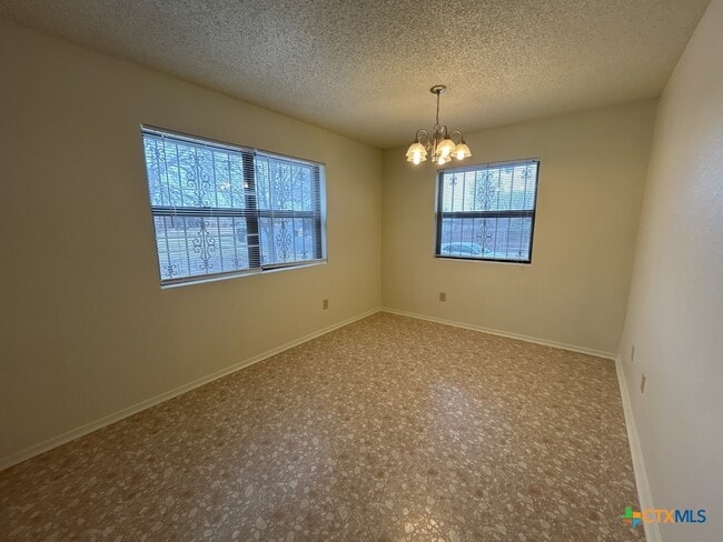 Building Photo - 3422 Chisholm Trail