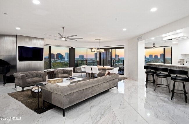 Foto del edificio - 1040 E Osborn Rd