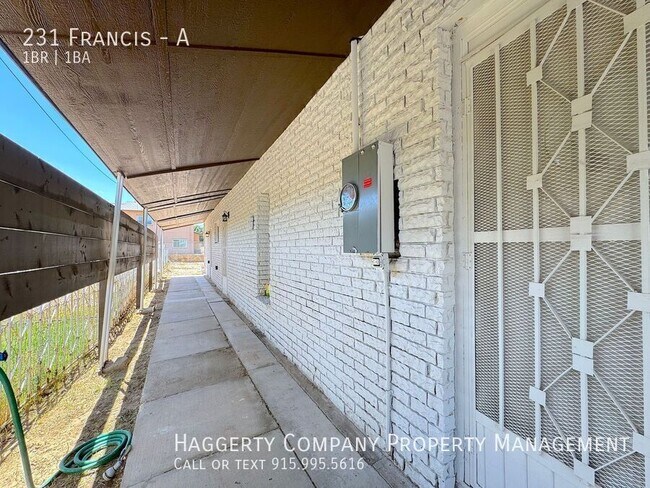 Building Photo - 231 Francis-A
