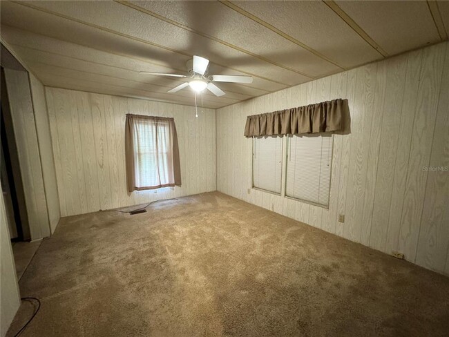 Building Photo - 8029 Fairlane Ave