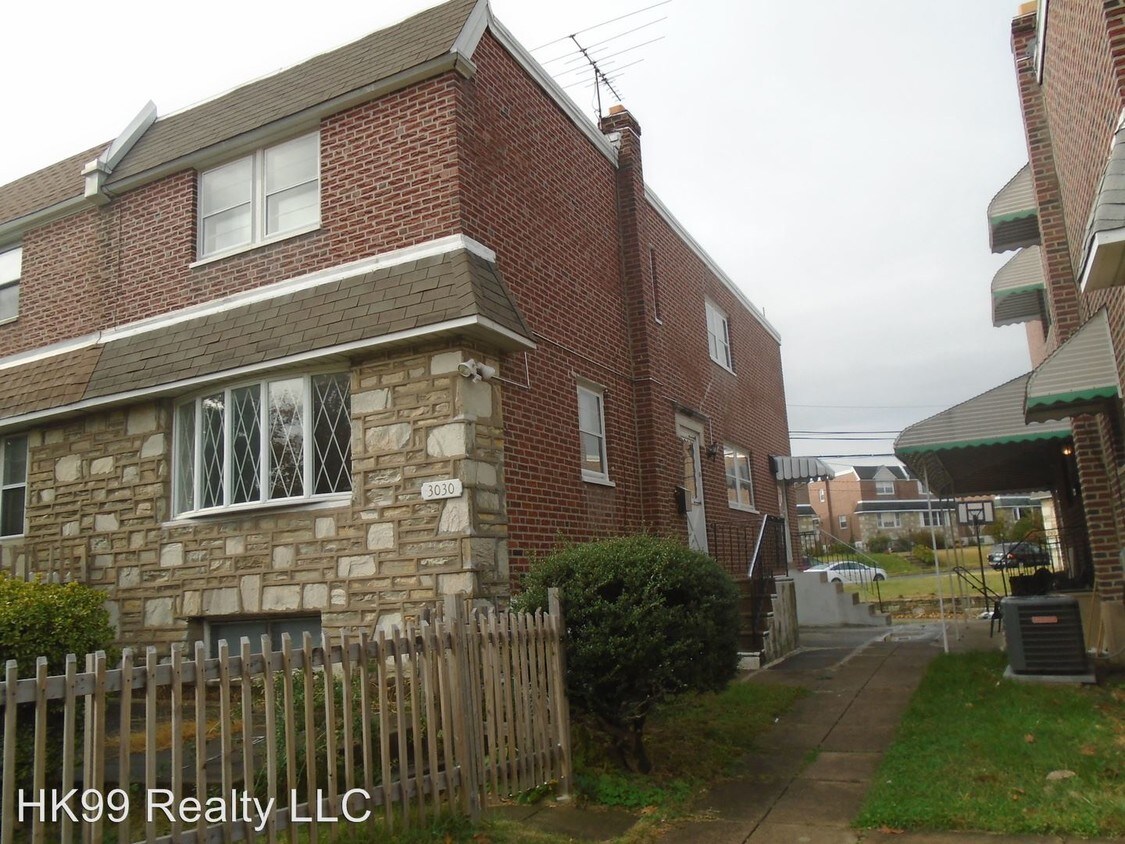 Primary Photo - 3030 Ryan Ave